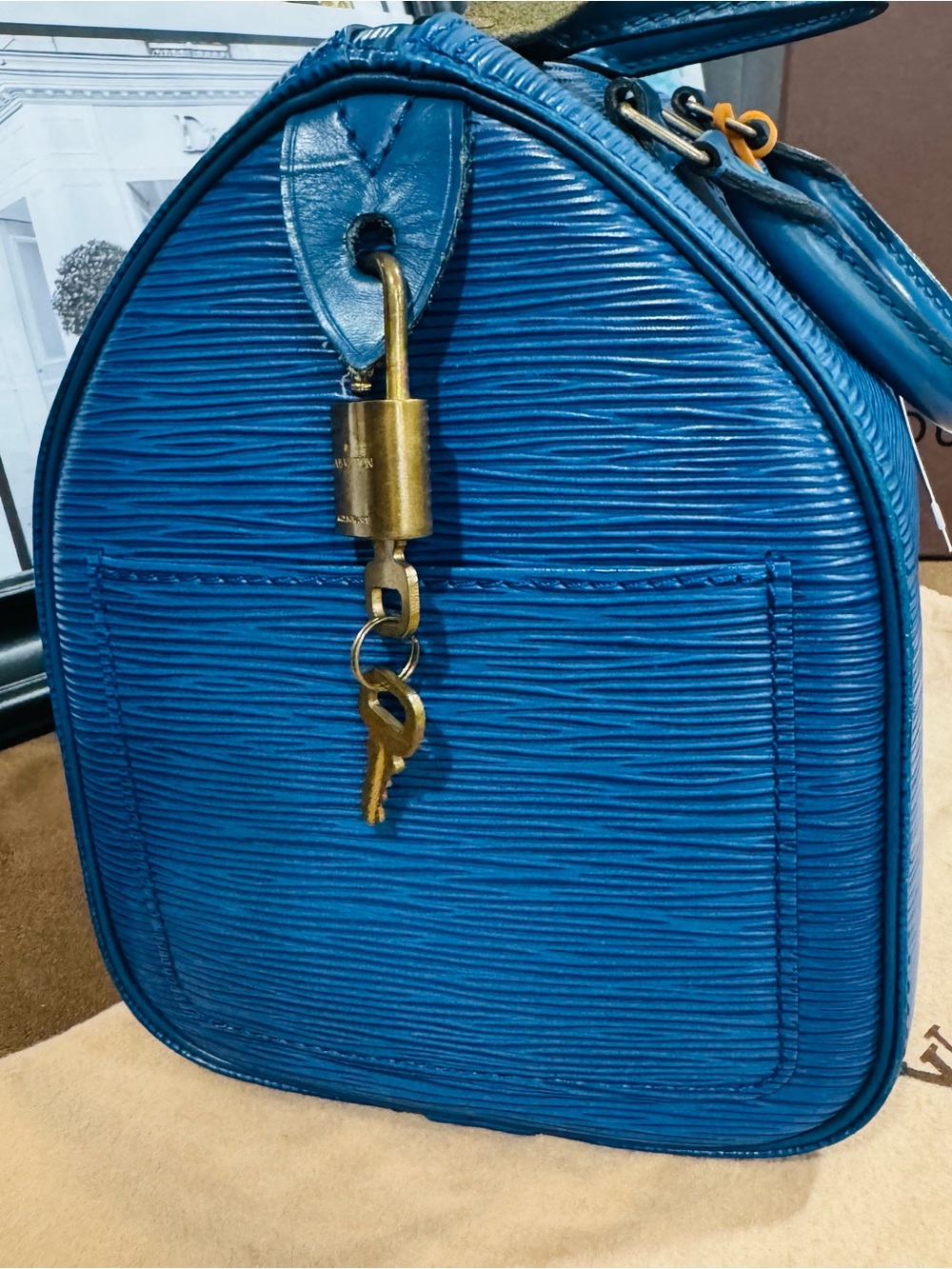 Louis Vuitton Toledo Blue Epi Leather Speedy 25 with Gold Hardware - Picture 3 of 15